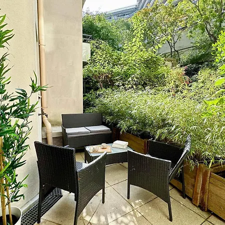 With Terrace In Porte De Versailles Apartment *